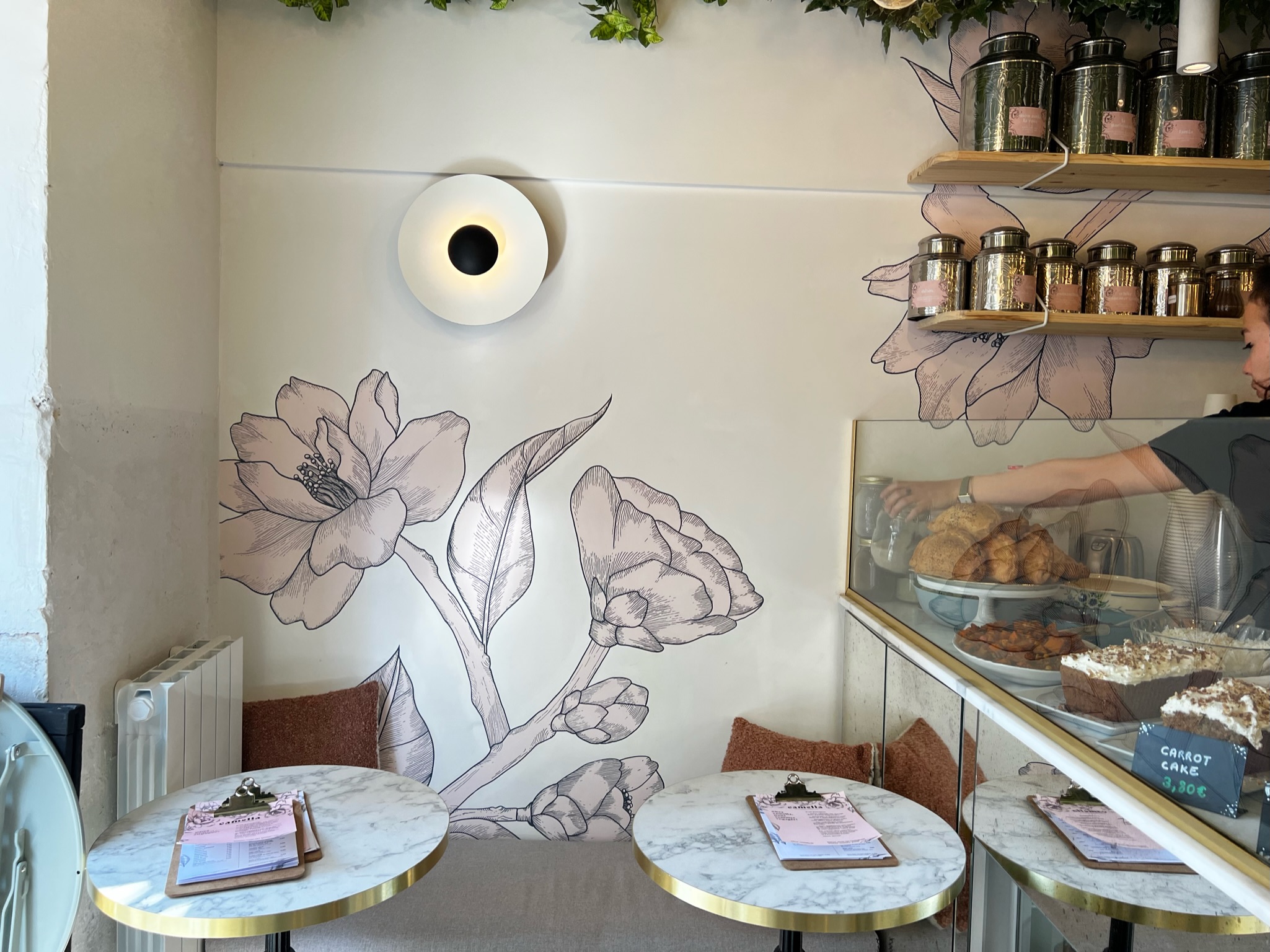 Le salon de thé Camélia.