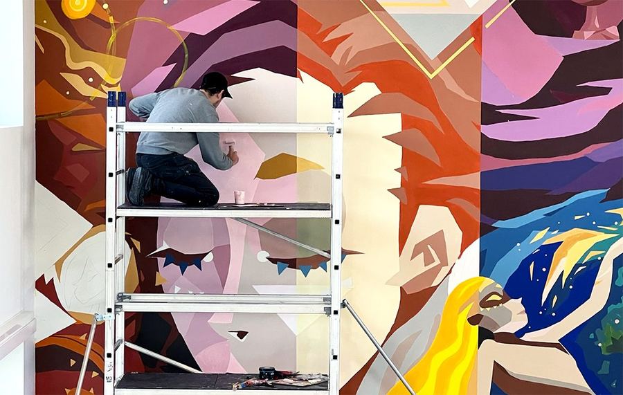 Pourquoi choisir une fresque murale plutôt qu'un papier peint ou un sticker ? — Atelier Nickel Chrome
